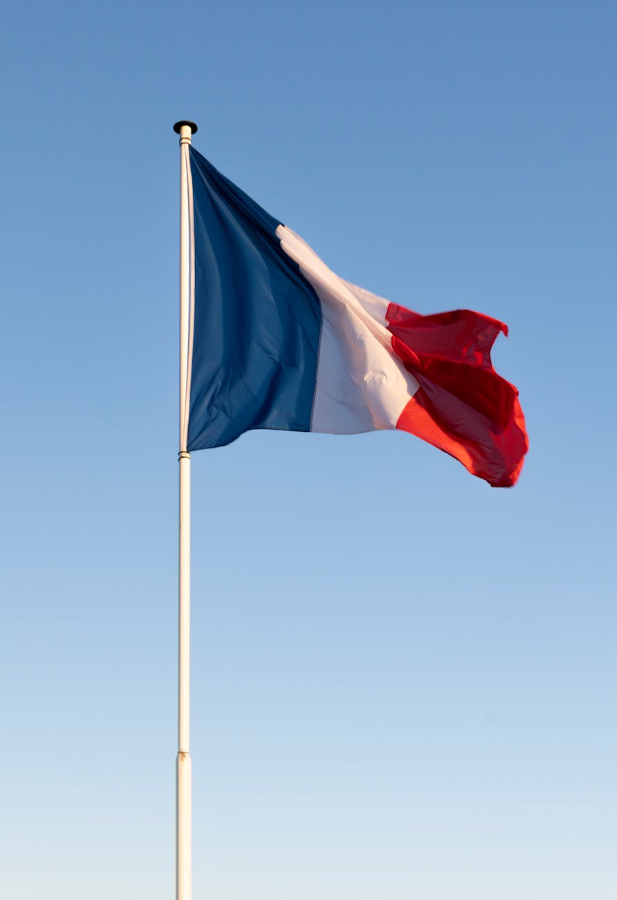 Macrons Desire for a Social Media Ban&nbsp;Stalls